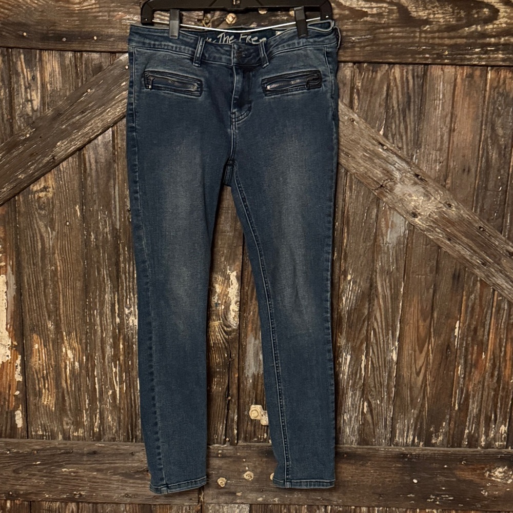 We The Free Dark Wash Skinny Jeans - Picture 1 of 6